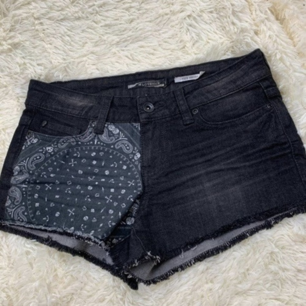 LOVESICK SHORTS